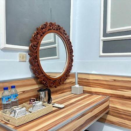 Banera Gili Homestay Джили Трауанган Екстериор снимка