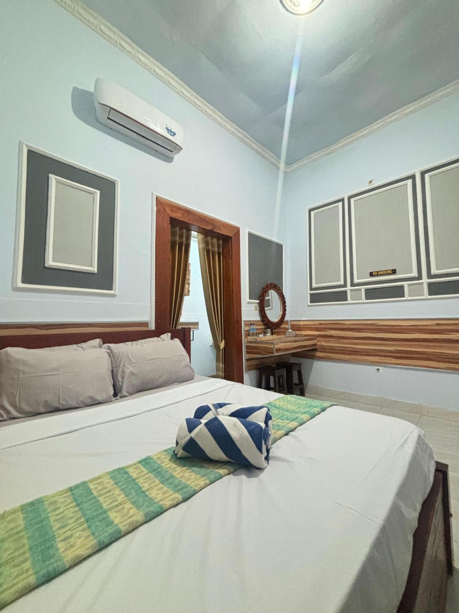 Banera Gili Homestay Джили Трауанган Екстериор снимка
